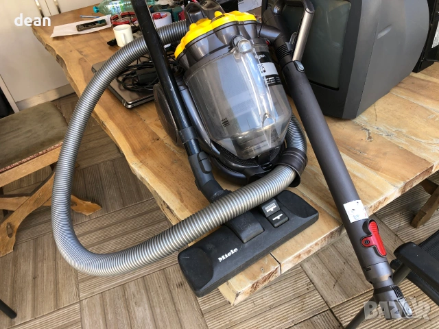 Прахосмукачка Dyson DC29, снимка 5 - Прахосмукачки - 55016212