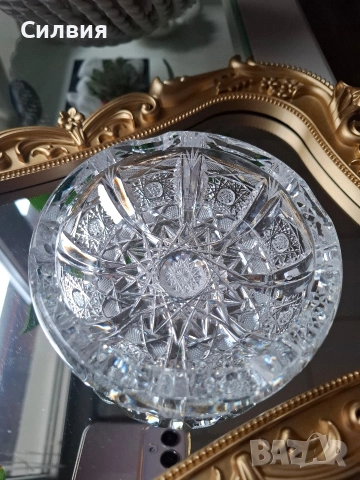 Vintage Bohemian Lead Crystal Hand Cut, произведено в Чехословакия., снимка 3 - Декорация за дома - 54058645