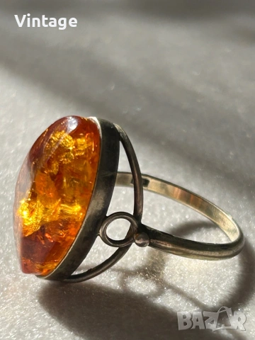 Антикварен съветски сребърен пръстен с кехлибар , снимка 2 - Пръстени - 53260437