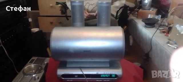 DVD player усилвател радио тунер и три тонколони комплект 