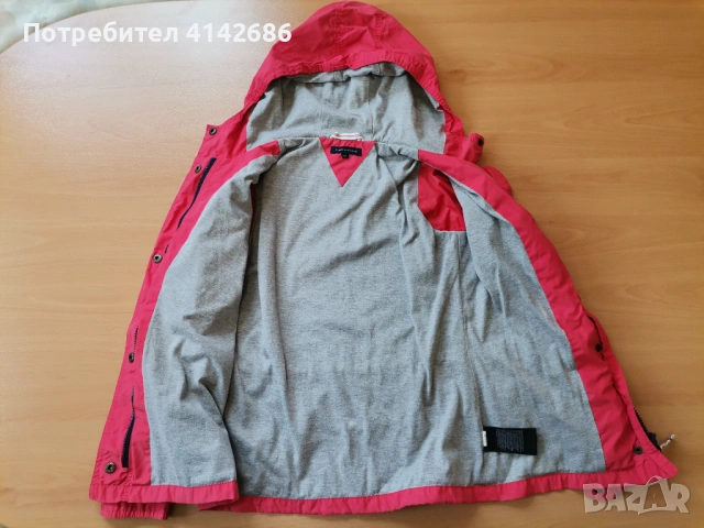 Детско пролетно яке Tommy Hilfiger , снимка 3 - Детски якета и елеци - 54780517