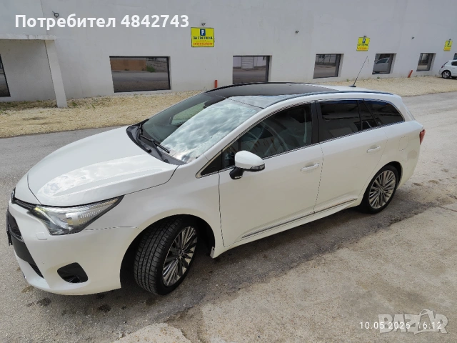 Toyota Avensis 1,8 full екстри, снимка 2 - Автомобили и джипове - 54725898