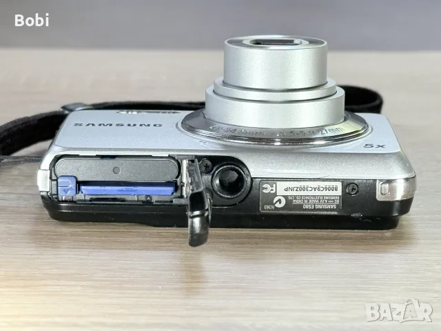 Samsung ES80 12.2MP 5x Zoom Y2K, снимка 5 - Фотоапарати - 55313134