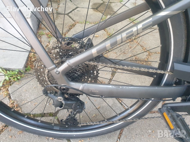Нов електрически велосипед CUBE kathmandu Bosch CX 100nt, снимка 10 - Велосипеди - 54647742