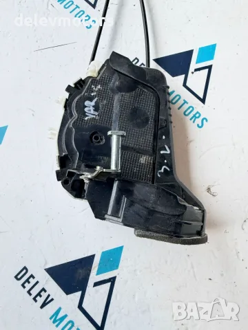 690600D310 задна лява брава от Toyota Yaris P13, 1.0i, 72 ph., 5 sp., engine 1KR-FE, KSP130 2020, снимка 4 - Части - 55573859