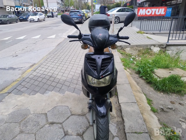 ПРОДАВАМ СКУТЕР EXPLORER/SPIN 50 на CPI, снимка 2 - Мотоциклети и мототехника - 54394543