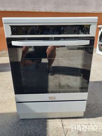 Като нова свободно стояща печка с индукционни котлони Voss Electrolux с 2 години гаранция! , снимка 3 - Печки, фурни - 55289750