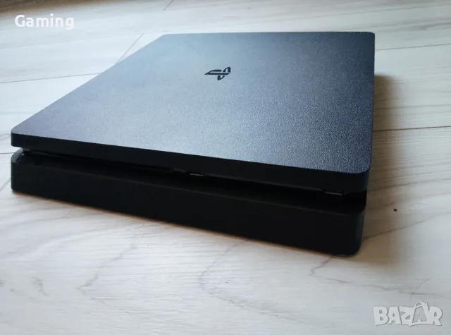 Уникална Playstation 4 Slim , снимка 2 - PlayStation конзоли - 55689470