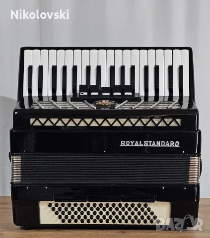 Акордеон Royalstandard Silvana , снимка 2 - Акордеони - 54187279