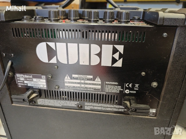 Китарен усилвател, кубе Roland CUBE 20XL, снимка 4 - Китари - 54903194