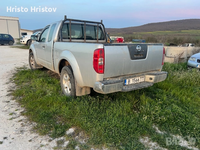 Нисан Навара 2.5 2 броя, снимка 8 - Автомобили и джипове - 54443269