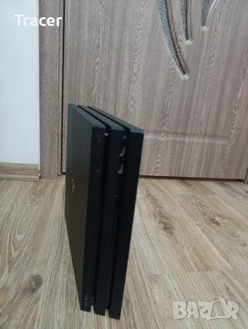 Продавам плс 4 про 1TB , снимка 2 - PlayStation конзоли - 55594832