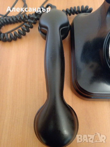 Бакелитов телефон, снимка 9 - Антикварни и старинни предмети - 54181503