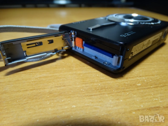 Kodak EasyShare M320 ..., снимка 13 - Фотоапарати - 54379381