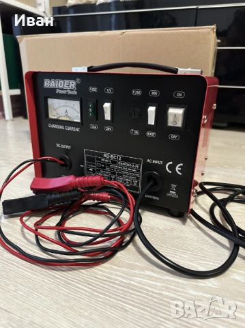 Зарядно за аĸумулатори Raider RD-BC12 (12V/24V)