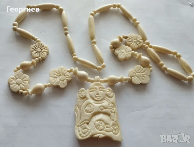 Сребърни обеци с камък 14.32 гр.и 4.42 гр.Медальон с седеф.Брошки слонова кост., снимка 14 - Колиета, медальони, синджири - 54399714