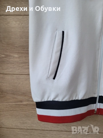 Спортен елек с качулка TOMMY HILFIGER , снимка 3 - Елеци - 54713270