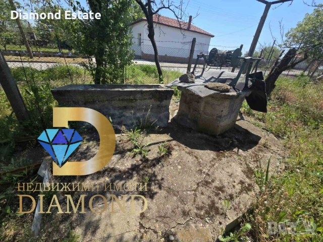 Едноетажна къща в село Бяло поле, общ. Опан, снимка 4 - Къщи - 54440372