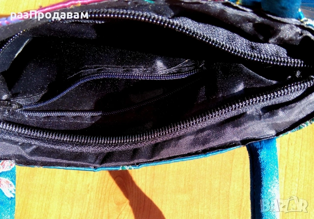 Мини Чанта ~Азиатски стил~ от сатен и висулка~ символ за Просперитет, снимка 2 - Чанти - 54342573