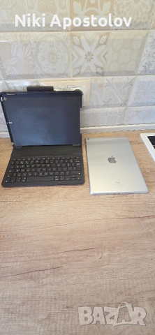 iPad 9th Generation 10.2" 64GB, Wi-Fi в комплект с Logitech Slim Folio Bluetooth keyboard, снимка 3 - Таблети - 54824715