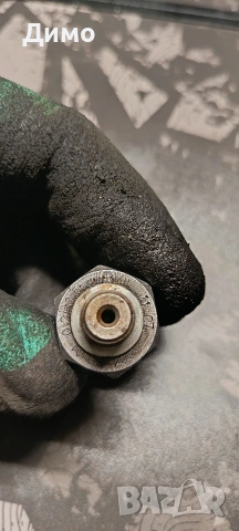 сензор датчик налягане на масло бмв е91 320д 177кс bmw e91 320d 177ks, снимка 3 - Части - 54224699