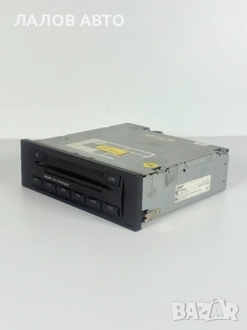 ЦД Чейнджър Ауди А4 Б7 CD Changer AUDI A4 B7 OEM: 8E0 035 111 D, снимка 2 - Части - 55145957