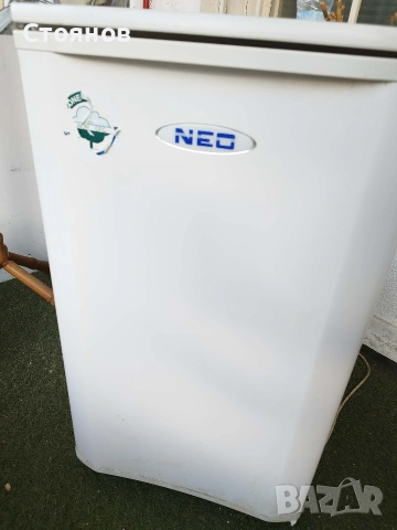 хладилник NEO