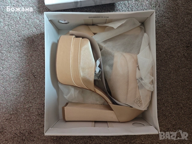 НОВИ официални обувки на висок ток 