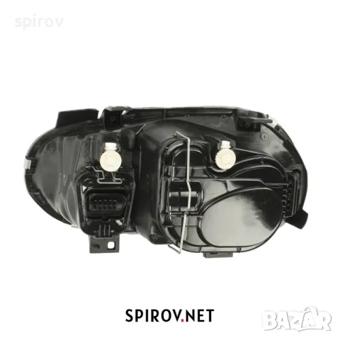 Десен фар VW Golf IV 1997-2006, снимка 2 - Части - 55701145