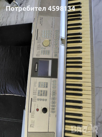 Синтезатор Yamaha, снимка 3 - Ресийвъри, усилватели, смесителни пултове - 54317668