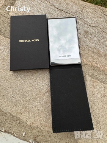 Компактно  аутлетно огледалце на MICHAEL CORS, снимка 4 - Други - 55124953
