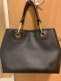 Дамска черна чанта Emporio Armani, снимка 5