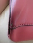 Оригинална дамска чанта GUESS от еко кожа в цвят корал, снимка 11