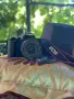 Продавам фотоапарат Canon EOS 250D с оригинален обектив Canon EF-S 18-55mm f/4-5.6 IS STM, снимка 1