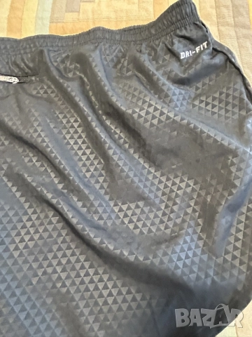 Nike къси гащетата, снимка 4 - Къси панталони - 55263081