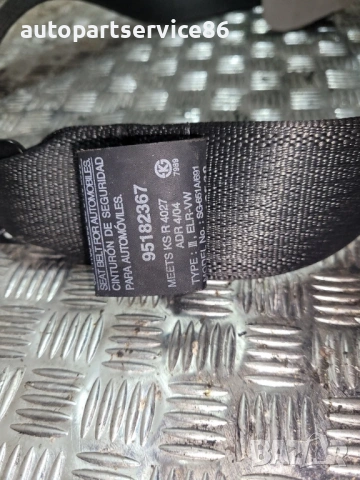 Заден десен предпазен колан за Chevrolet Captiva 2.2 VCDi (2012) OEM 95182367, снимка 2 - Части - 54953171