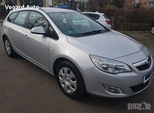 Opel Astra J 1.7cdti 110к.с. 2014 kombi се продава на части
