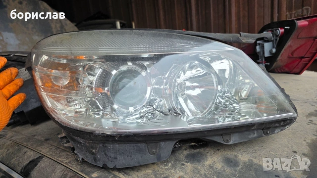 Десен фар за Мерцедес ц класа w204
