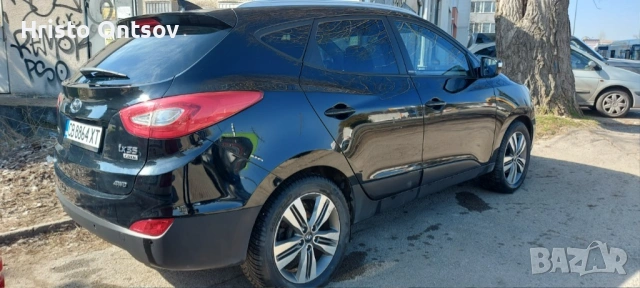 Hyundai ix35 2.0 CRDI 4X4, снимка 2 - Автомобили и джипове - 54717146