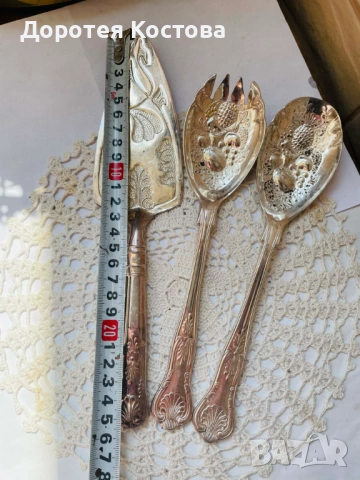 Красиви посребрени прибори за сервиране, 3 бр с маркировки, снимка 3 - Антикварни и старинни предмети - 54373851
