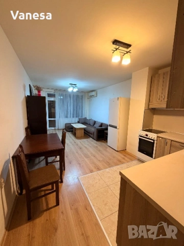 Тристаен апартамент в кв.Тракия, снимка 5 - Апартаменти - 54027185