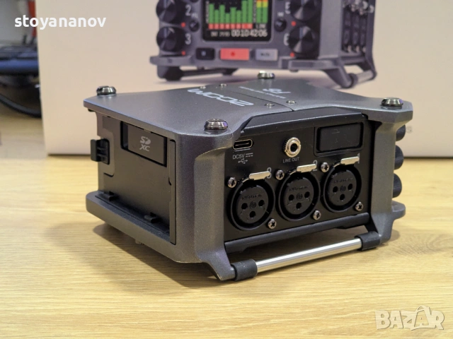 Аудио рекордер Zoom F6, снимка 4 - Чанти, стативи, аксесоари - 54802730
