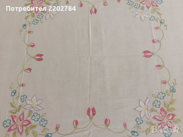 Битови, бродирани карета за маса , снимка 11 - Покривки за маси - 55657364