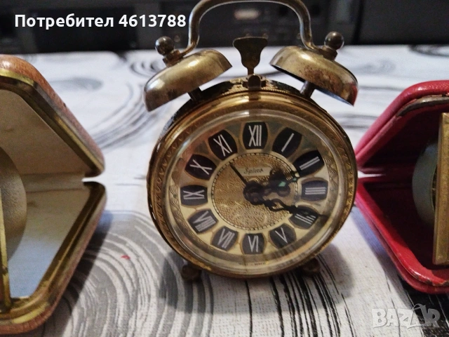 Три ретро Часовника, снимка 3 - Антикварни и старинни предмети - 54390890