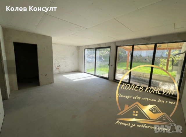 Новопостроена къща в гр. Царево, снимка 15 - Къщи - 54093417