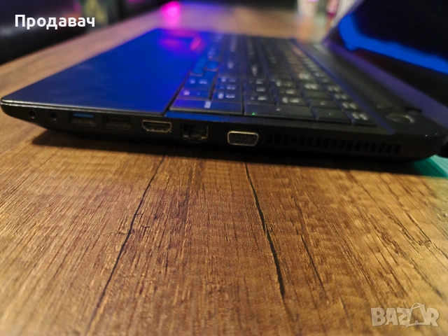 TOSHIBA 15.6",Четириядрен 2.40GHz,4GB,500GB HDD, снимка 5 - Лаптопи за дома - 54897896