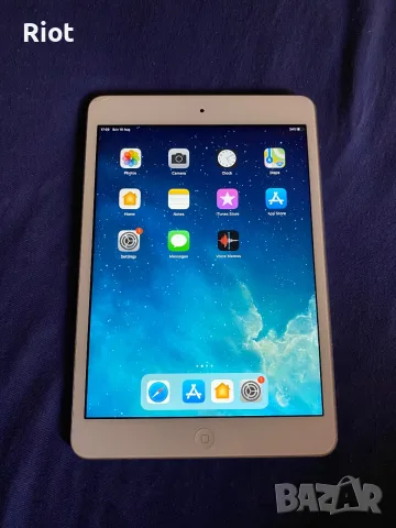 Продавам iPad mini 2 Wi-Fi