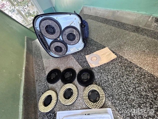 Полираща прахосмукачка Electrolux ZP 14.1, снимка 4 - Прахосмукачки - 54235407