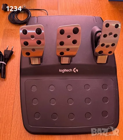 Волан с педали Logitech-G29+скоростен лост-Logitech , снимка 6 - Аксесоари - 55671857