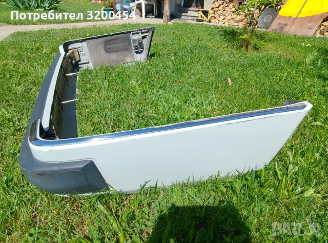 Задна броня за Мерцедес 124 комби, снимка 3 - Части - 54677670